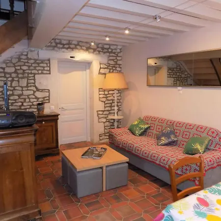 Holiday home Maison Meschers-sur-gironde, 3 Pieces, 4 Personnes - Fr-1-305c-28 *