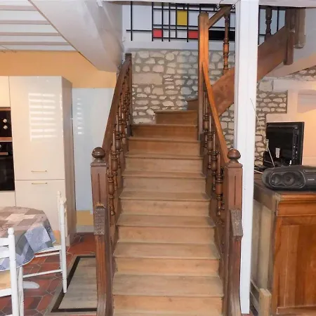 Maison Meschers-sur-gironde, 3 Pieces, 4 Personnes - Fr-1-305c-28 Holiday home