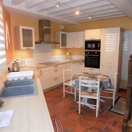 Maison Meschers-sur-gironde, 3 Pieces, 4 Personnes - Fr-1-305c-28 Holiday home Meschers-sur-Gironde